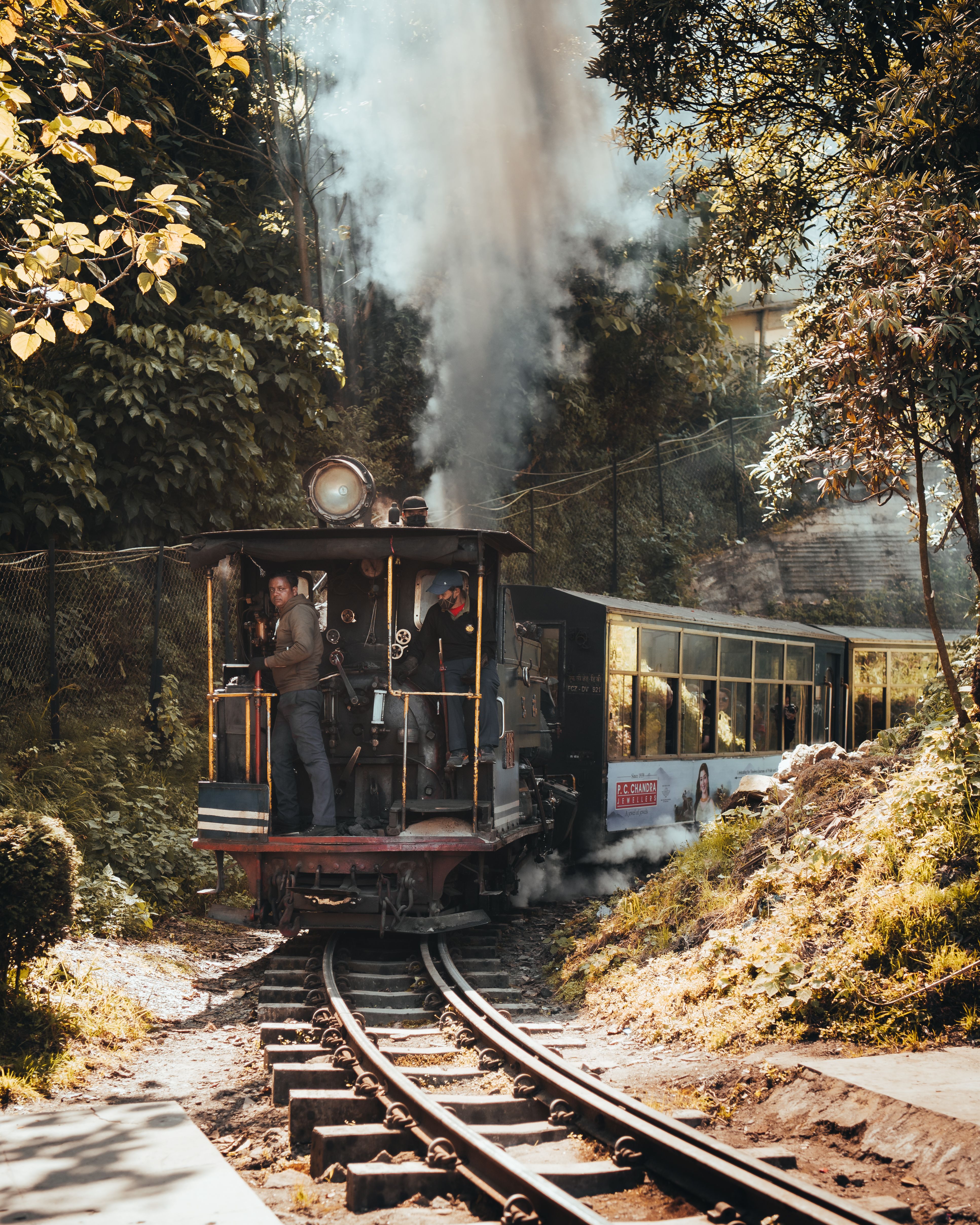 Darjeeling Holiday Package: 4 Nights 5 Days Itinerary with Tourbix Ride
