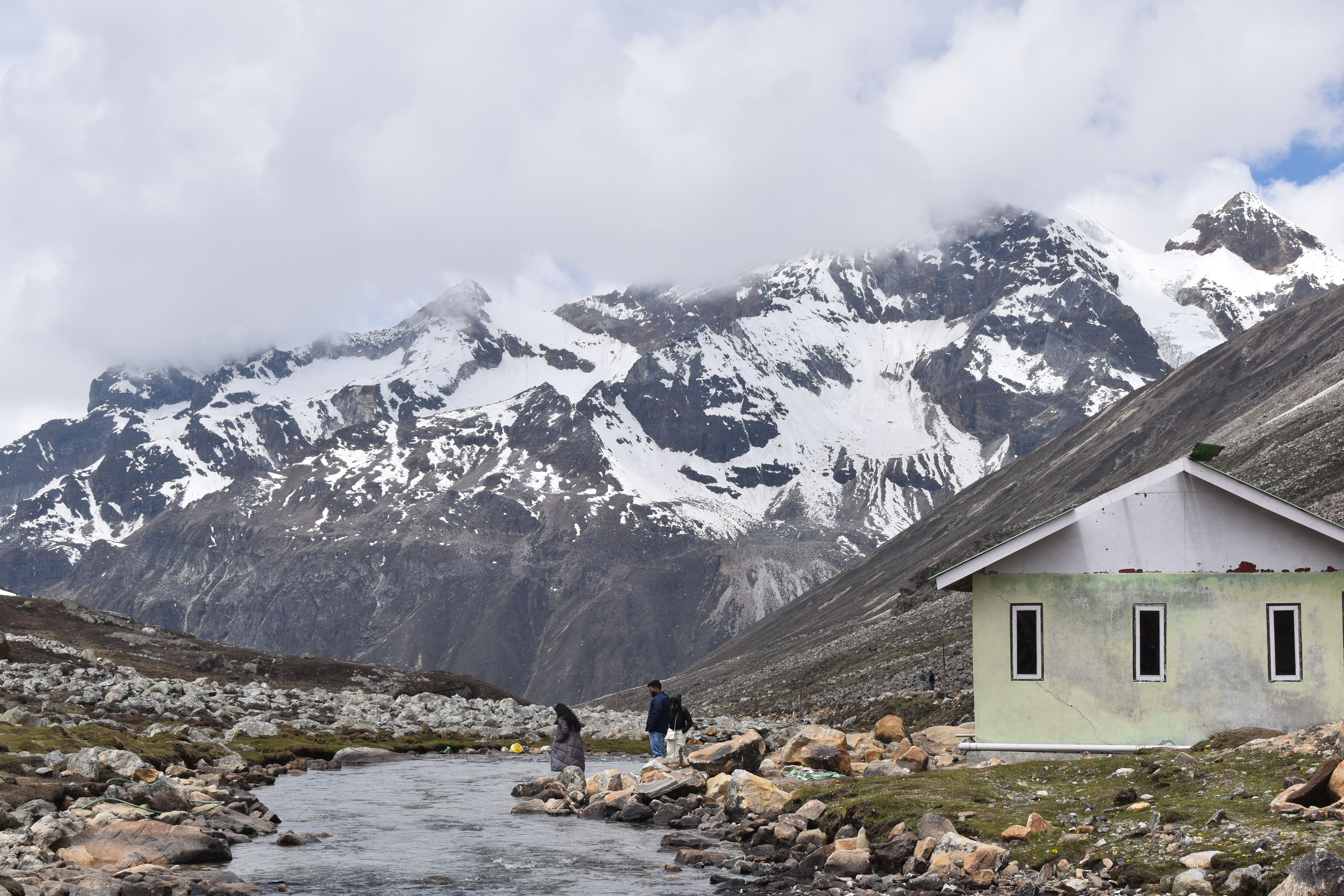 Gangtok to Lachung Cab Booking with Tourbix Ride