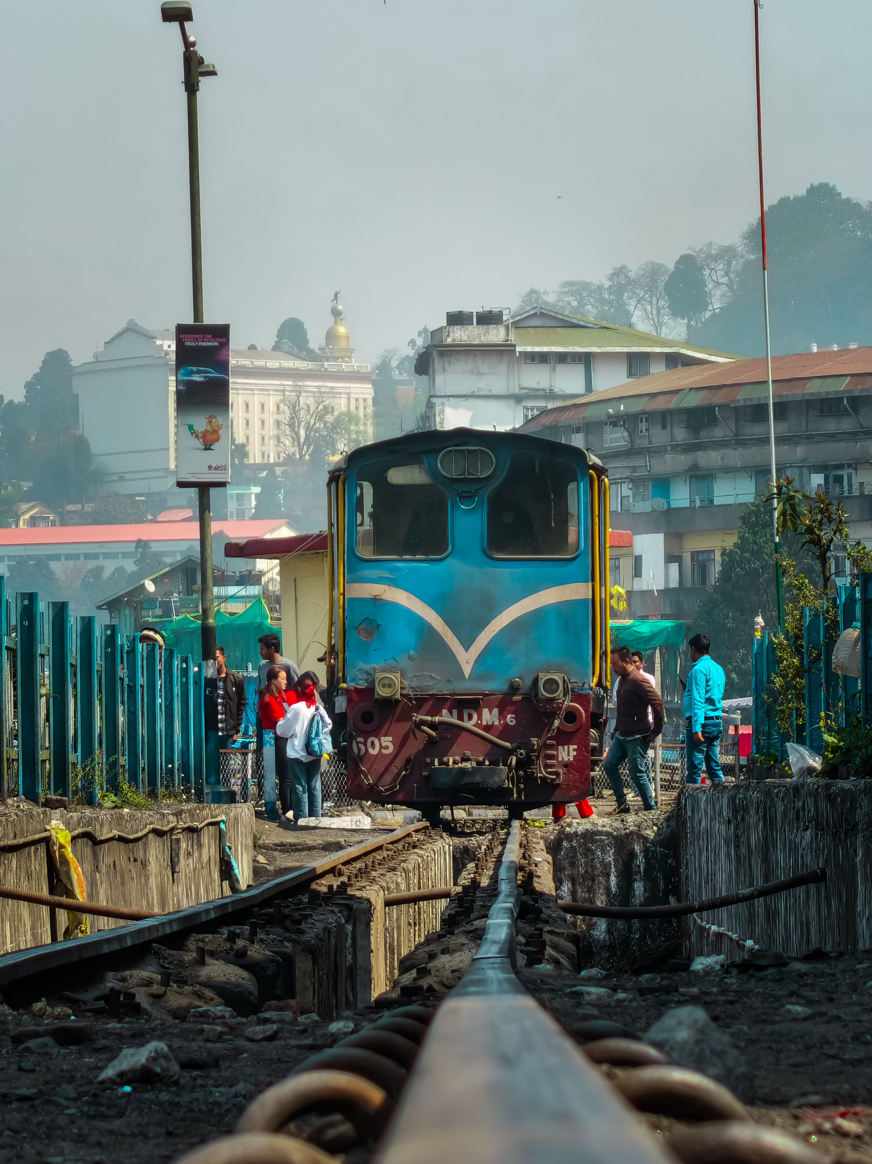 How to Book a Taxi in Darjeeling: Expert Guide